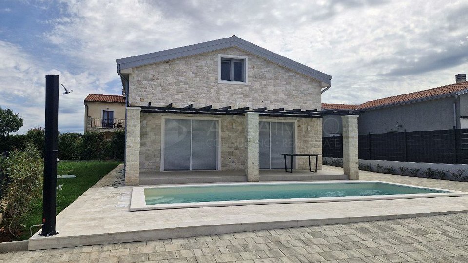 Casa, 120 m2, Vendita, Umag