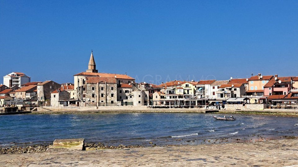 UMAG – STAN U PRVOM REDU DO MORA, SAVRŠENA LOKACIJA I GRADSKI ŽIVOT