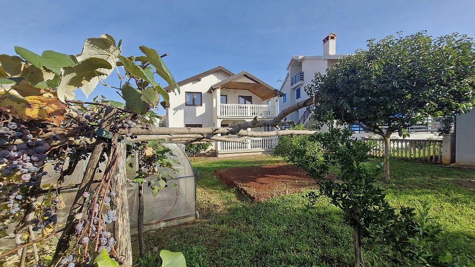 UMAG - EXCEPTIONAL OPPORTUNITY TO PURCHASE A DETACHED FAMILY HOME IN UMAG AT JUST €1600/M²