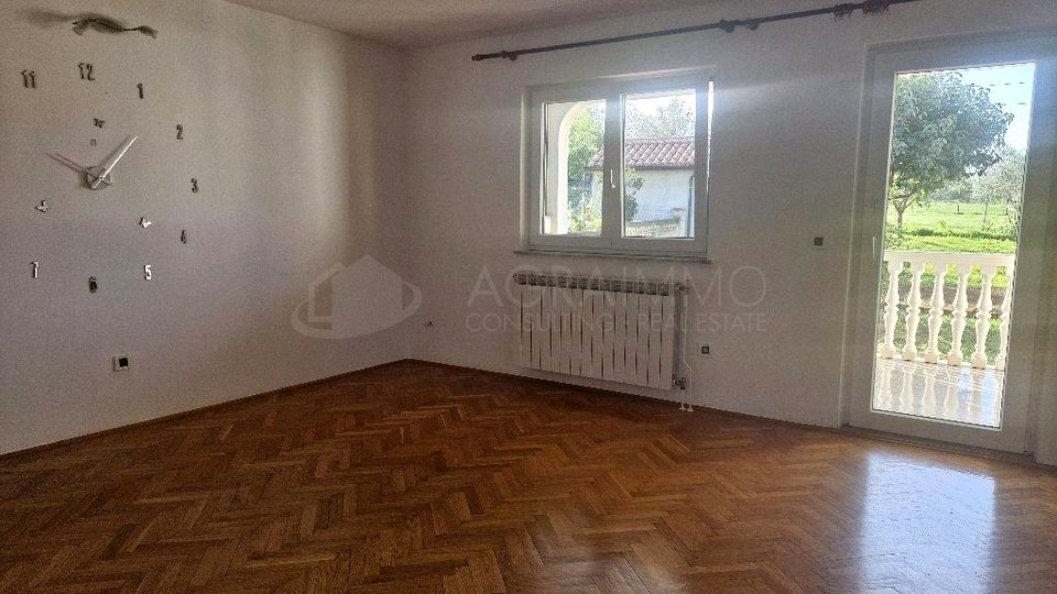 UMAG – AUSSERGEWÖHNLICHE GELEGENHEIT ZUM KAUF EINES FREISTEHENDEN FAMILIENHAUSES IN UMAG ZU NUR 1600 €/M²